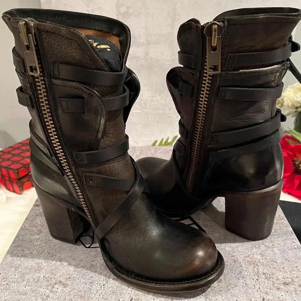 BNIB Freebird by Steven “Baker” Boot Sz 6, New in Box - Picture 2 of 16